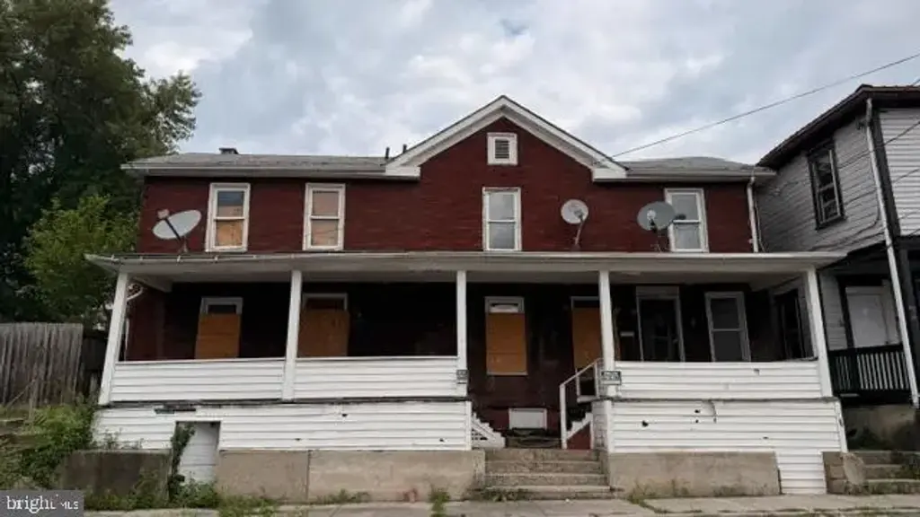 32 W First St, CUMBERLAND