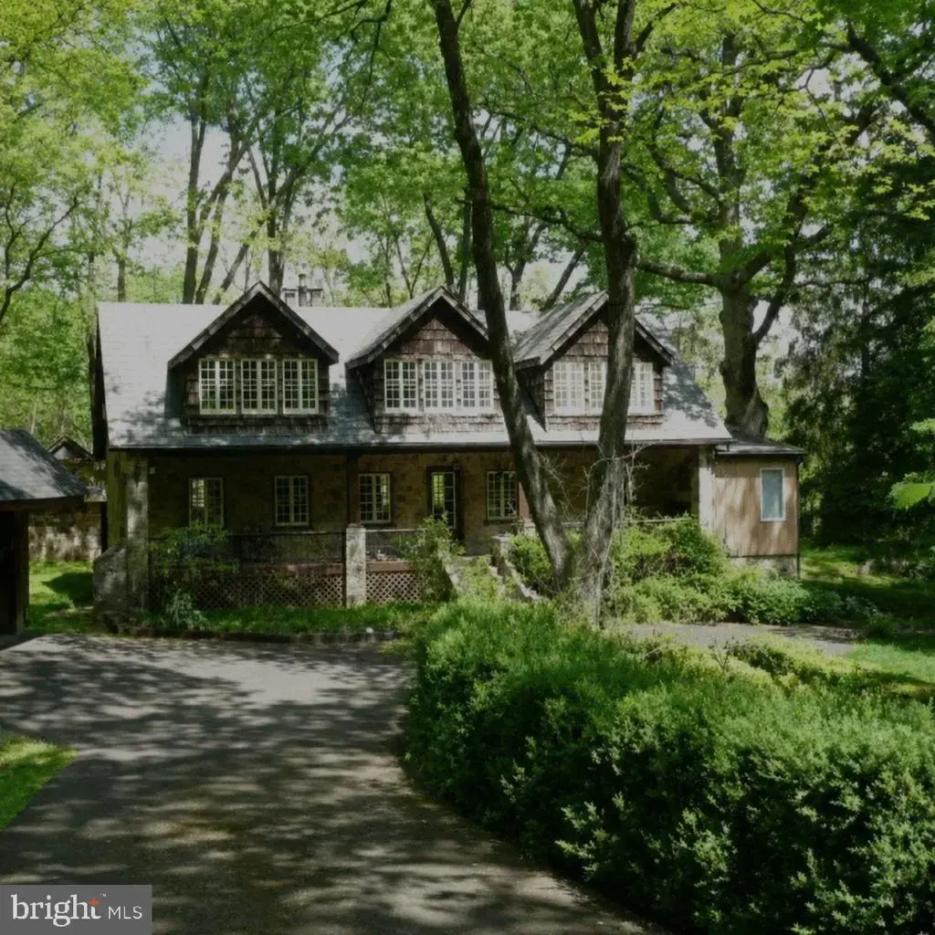 6704 Chapel Rd, NEW HOPE