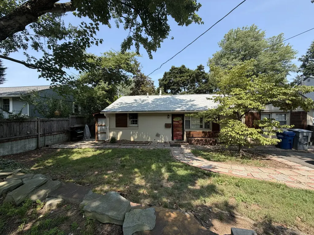 5538 Janelle St, ALEXANDRIA