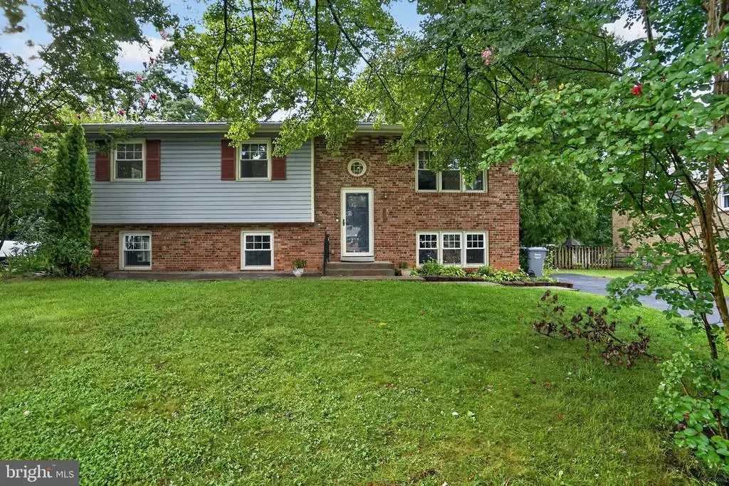 14521 Lock Dr, CENTREVILLE