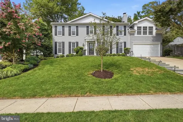 2304 Locust Ridge Ct, Falls Church