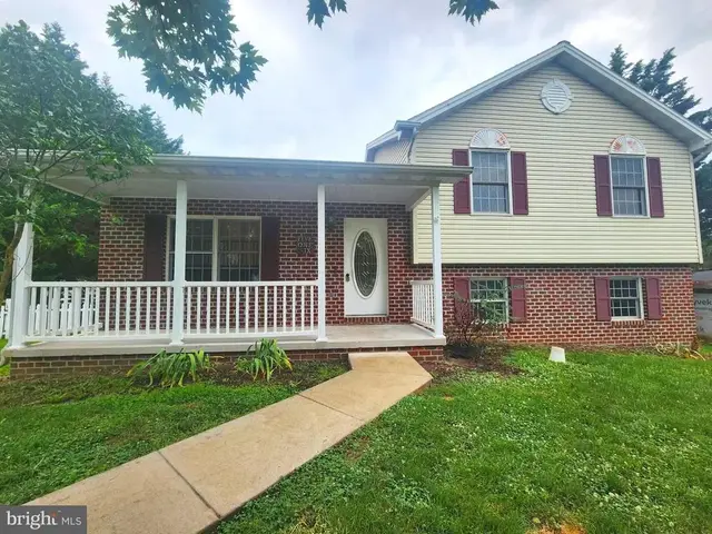 516 Lexington Way, Littlestown