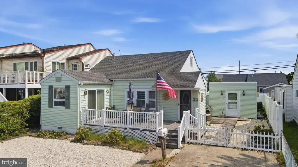 233 39th Street, BRIGANTINE