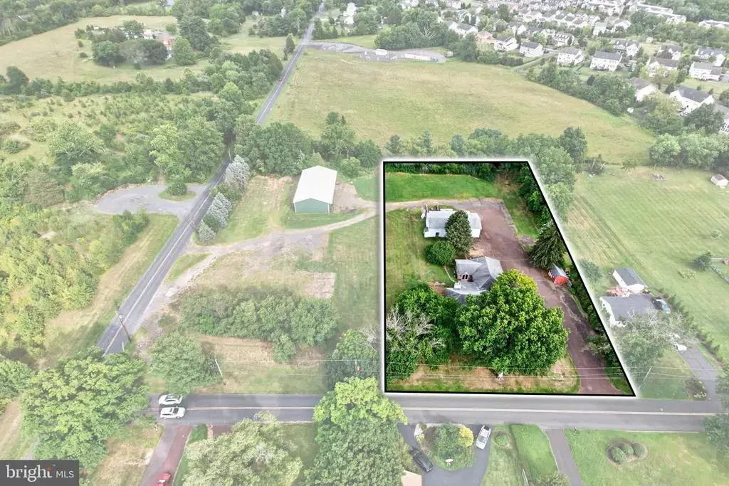 2114 Store Rd, SKIPPACK