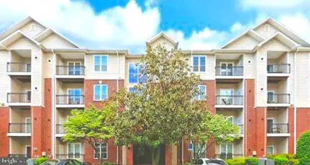 1591 Spring Gate Dr #3310, MCLEAN