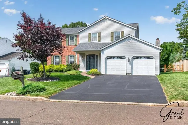 15 Black Pine Rd, Holland