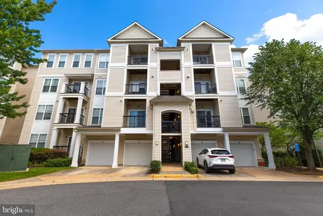 11321 Aristotle Dr #3-303, Fairfax