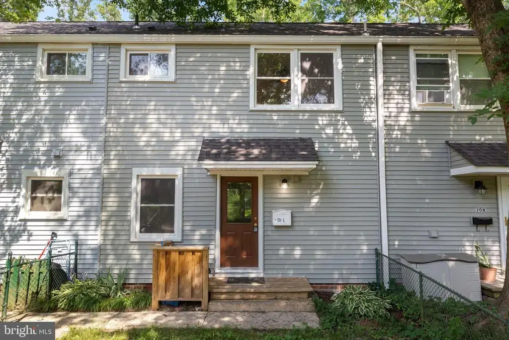 20 Hillside Rd #l, GREENBELT