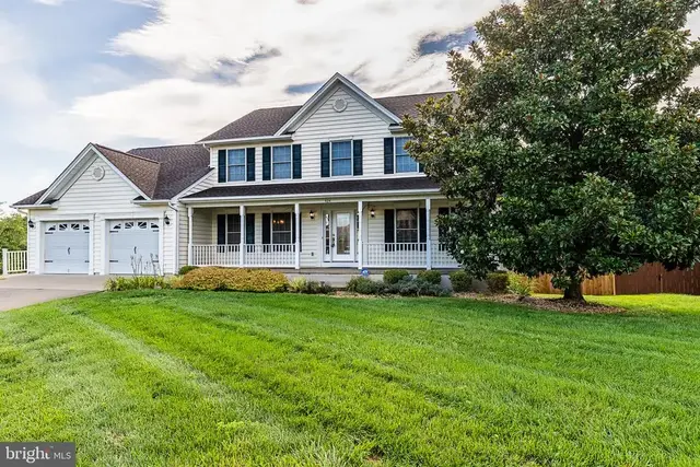 424 Hancock Ct, Berryville