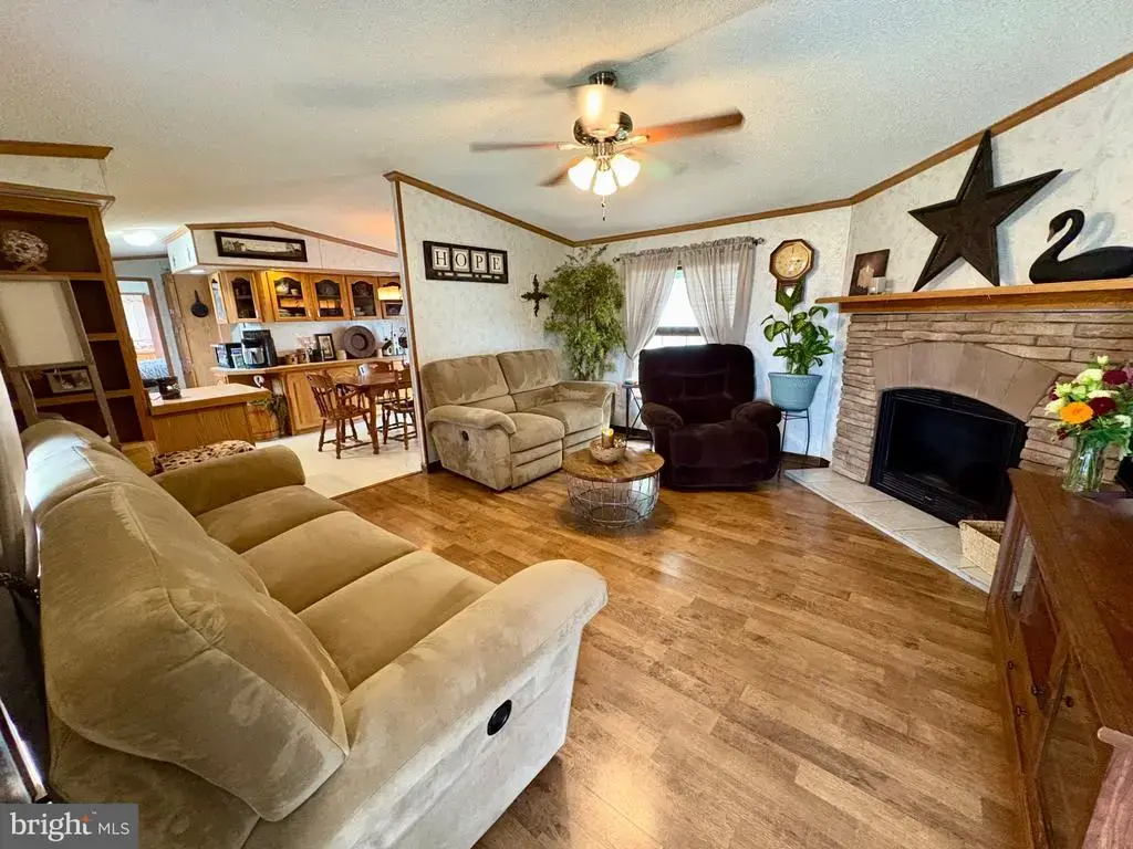 20 Circle Dr, COLUMBIA