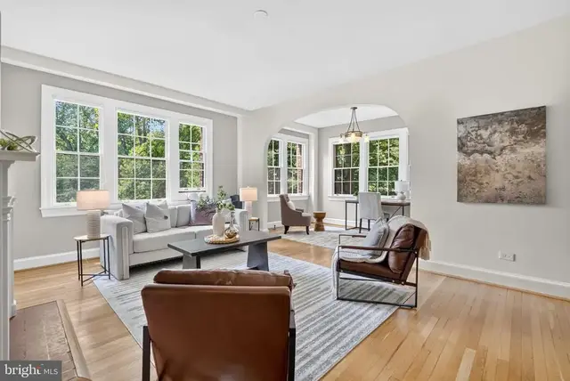 3041 Sedgwick Street Nw #201-d, Washington
