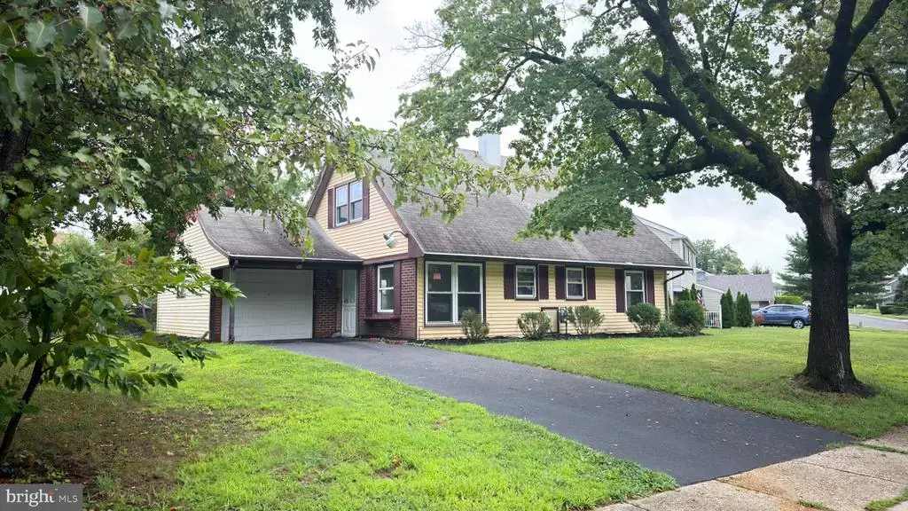 54 Plumtree Ln, WILLINGBORO