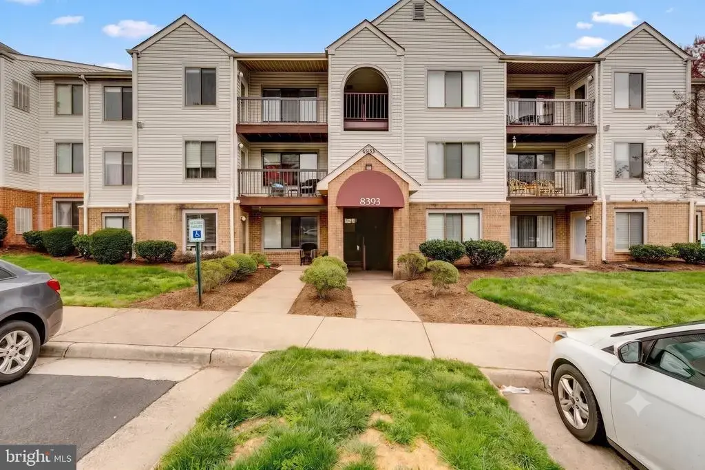8393 Buttress Ln #202, MANASSAS
