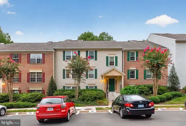3805 Green Ridge Ct #302, Fairfax