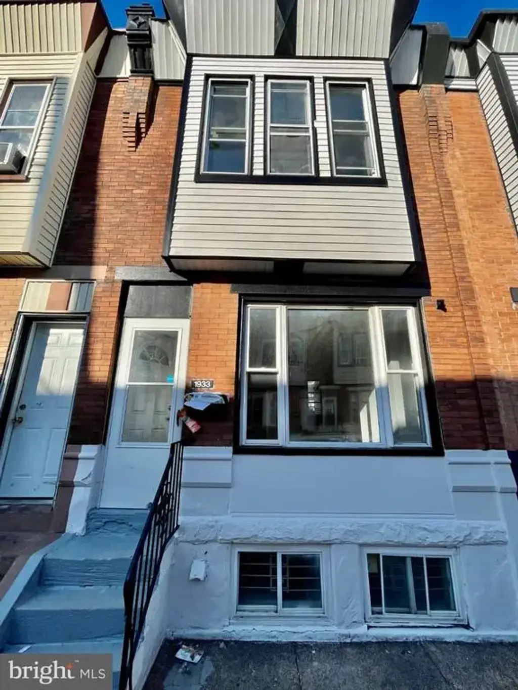 1933 Clarence St, PHILADELPHIA