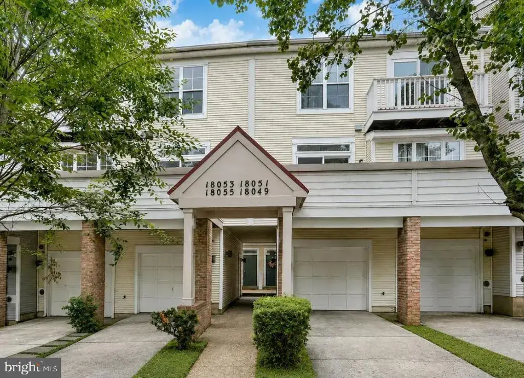 18055 Royal Bonnet Cir, GAITHERSBURG