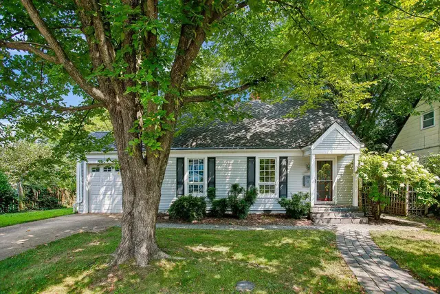514 Anne St, Falls Church