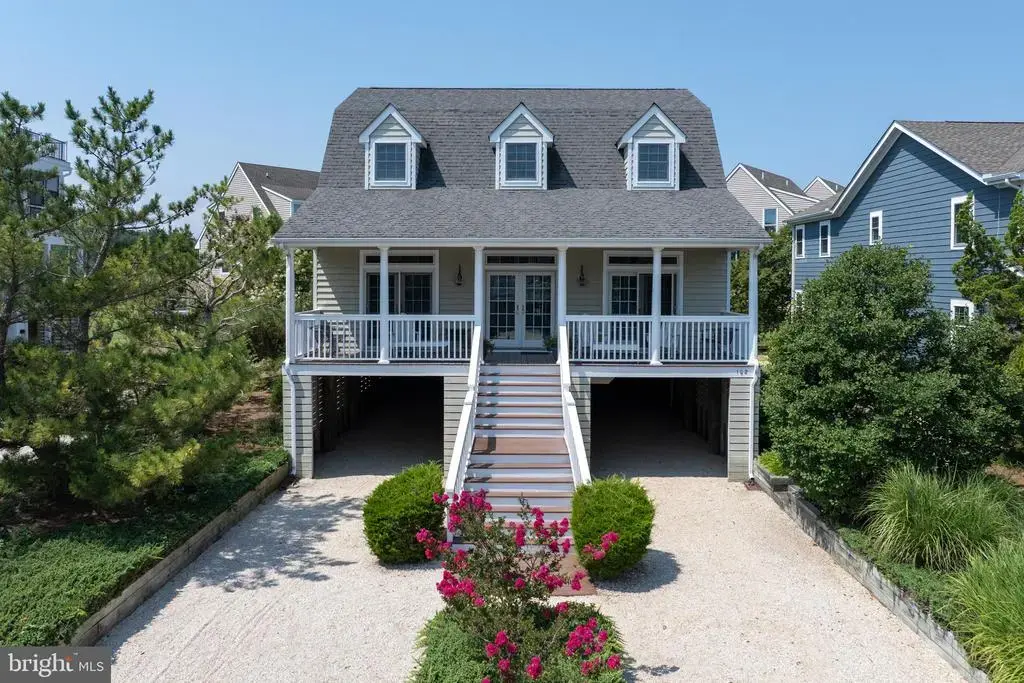 102 W Cape Shores Dr, LEWES