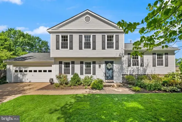 10300 Amberleigh Ct, Manassas