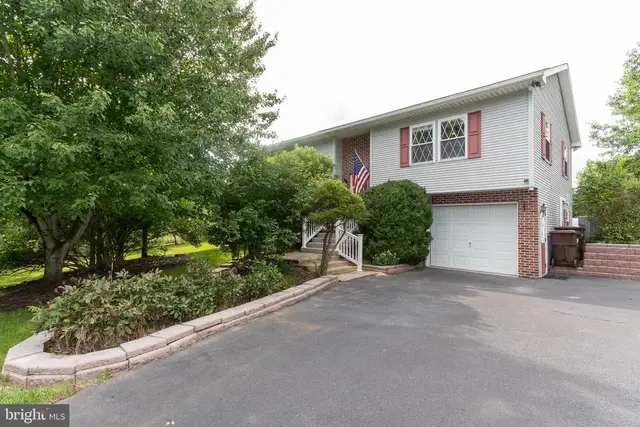 933 Boyle Rd, Fairfield