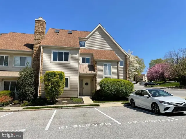 245 Carriage Ct #245, Chesterbrook