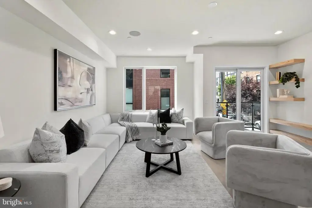 616 Brenna Walk, PHILADELPHIA