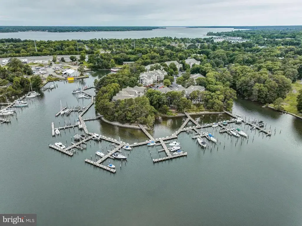 302 Driftwood Ln #302, SOLOMONS