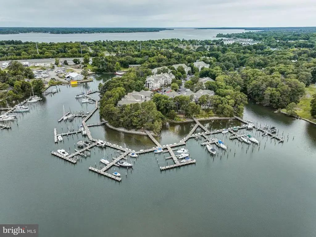 302 Driftwood Ln #302, SOLOMONS