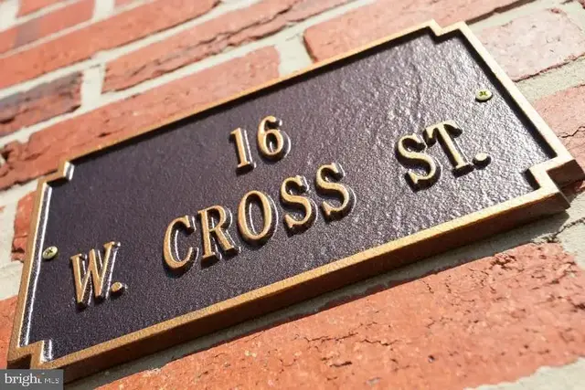 16 W Cross St, Baltimore