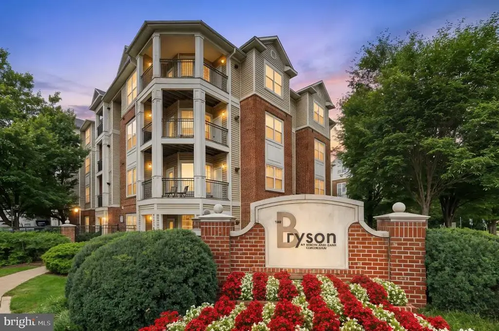 12949 Centre Park Cir #103, HERNDON