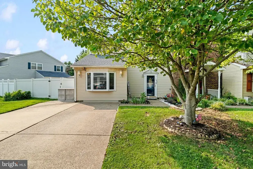 106 Winfield Ct, FAIRLESS HILLS