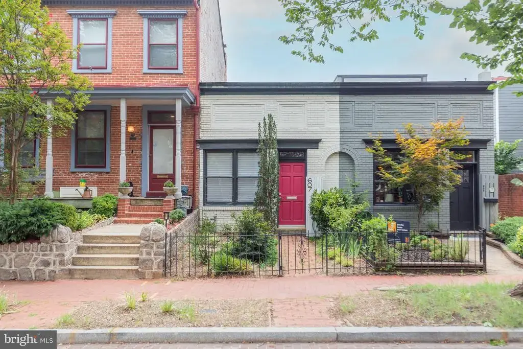 607 Constitution Ave Ne, WASHINGTON