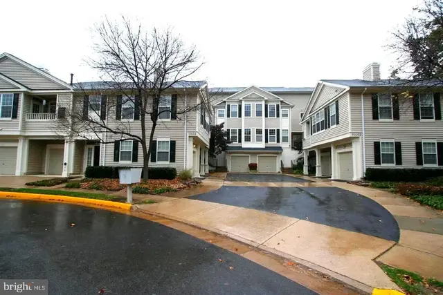 11402-f Gate Hill Pl #54, Reston