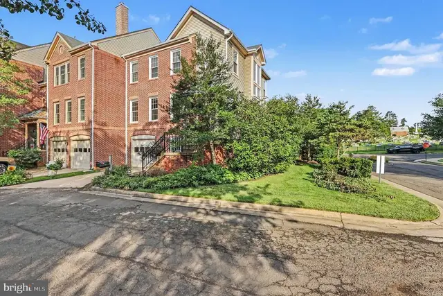 102 Mosby Cir, Warrenton