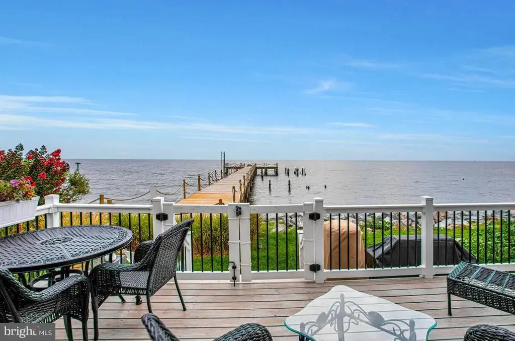 8649 Baywalk Sq, CHESAPEAKE BEACH