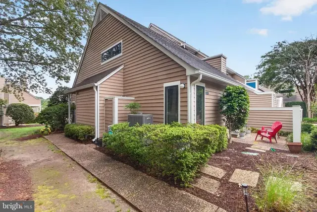 20830 Spring Lake Dr #413, Rehoboth Beach