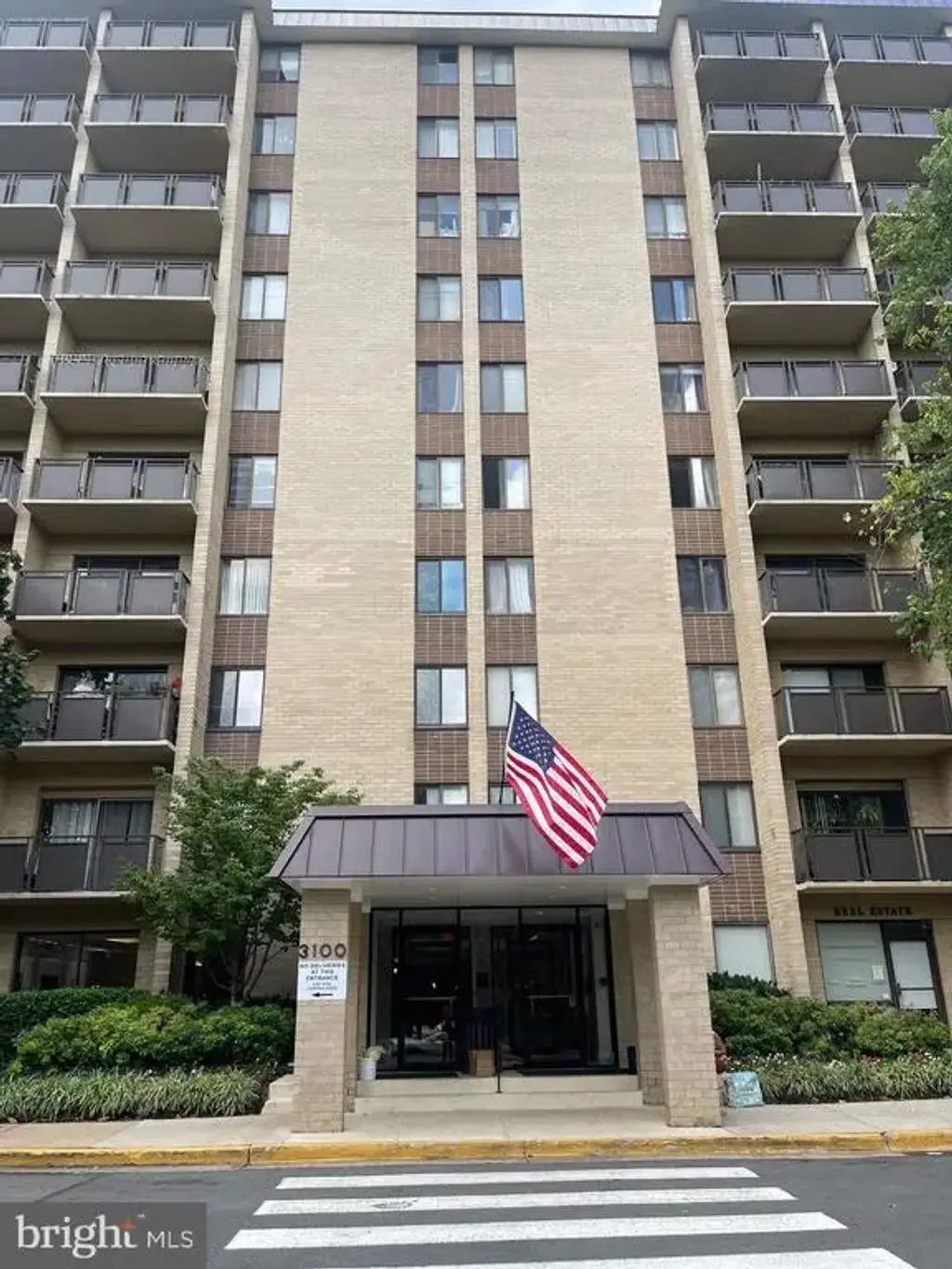 3100 S Manchester St #921, FALLS CHURCH