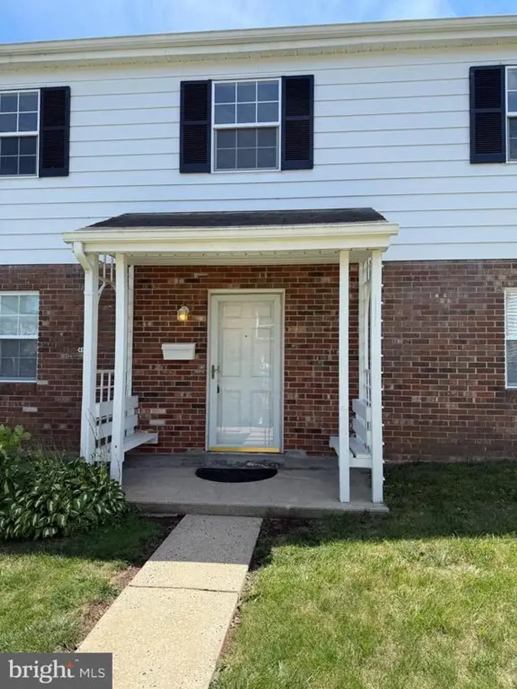 218 Lexington Rd, SCHWENKSVILLE