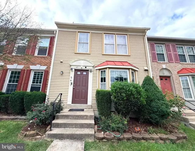 5417 New London Park Dr, Fairfax