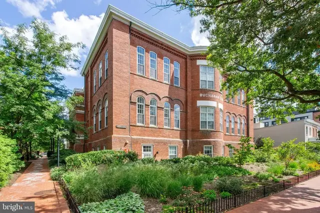 1324 E St Se #103, Washington