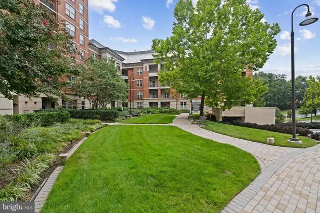 11770 Sunrise Valley Dr #319, Reston