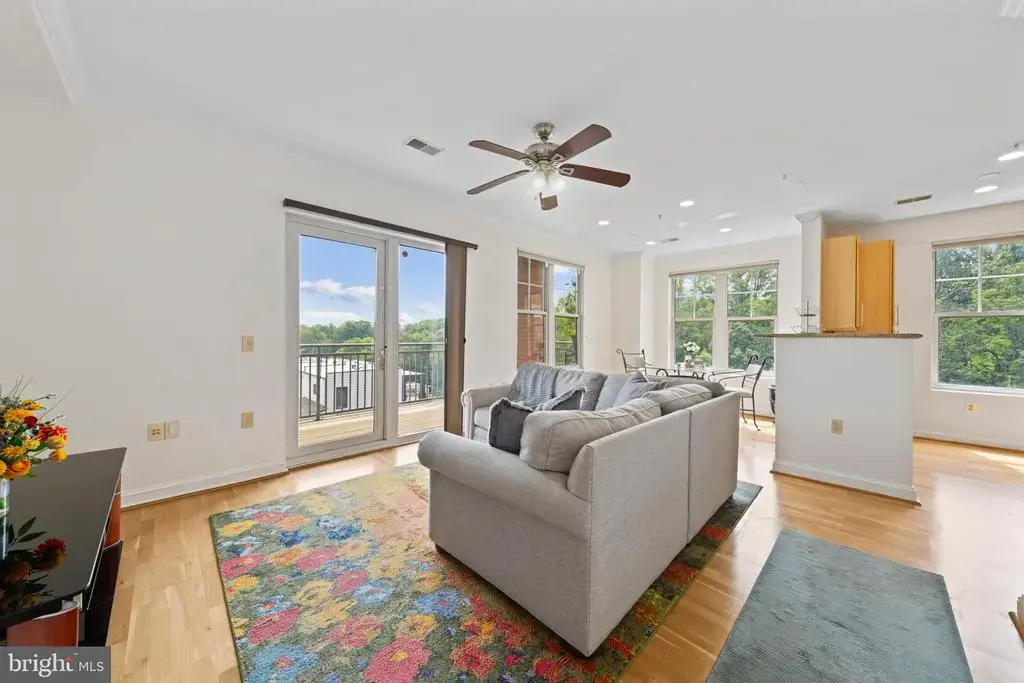 11770 Sunrise Valley Dr #319, RESTON