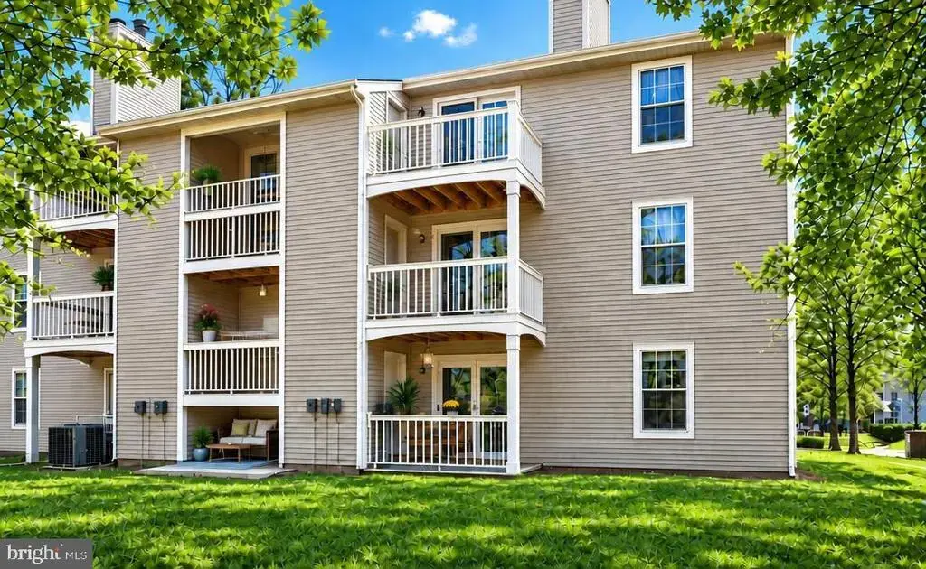 5708 Shadwell Ct #101, ALEXANDRIA