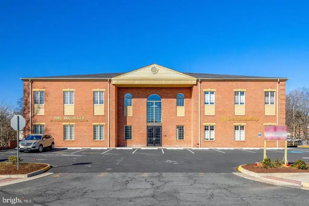 746 Walker Rd #26, GREAT FALLS