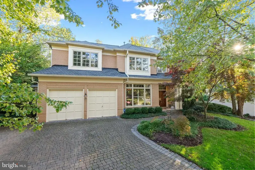 7016 Winterberry Ln, BETHESDA