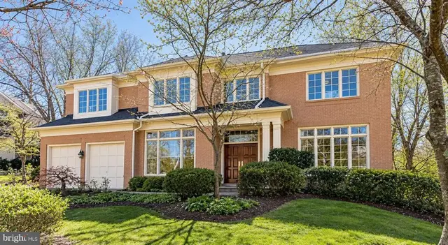 7016 Winterberry Ln, Bethesda