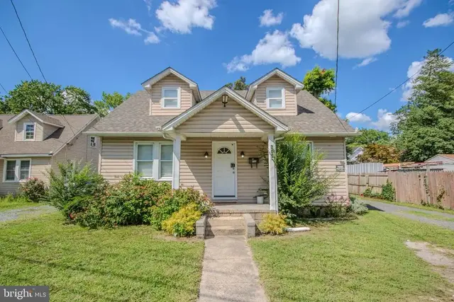 209 E Lincoln Ave, Salisbury