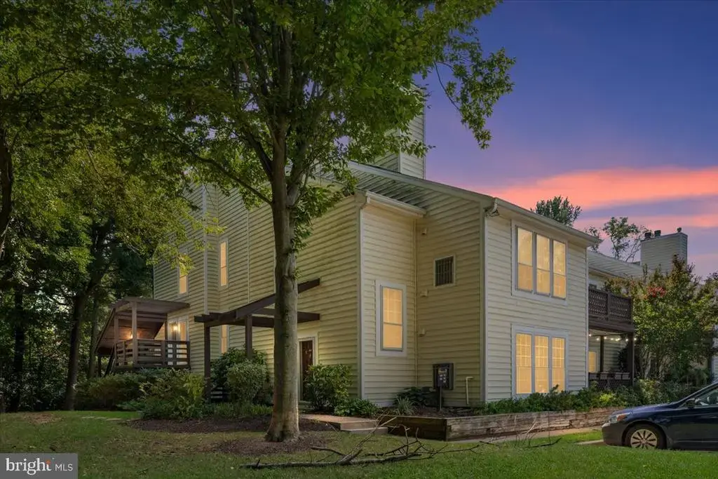 9925 Oakton Terrace Rd, OAKTON