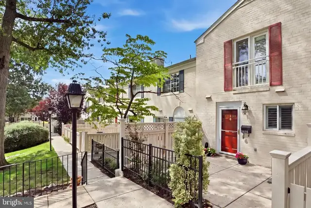 1589-b N Van Dorn St, Alexandria