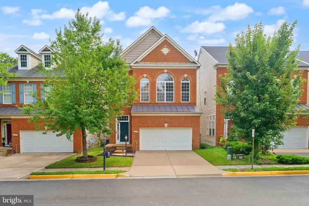 8352 Middle Ruddings Dr, LORTON